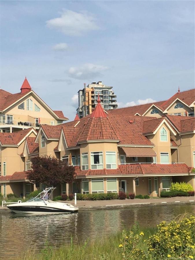 Kelowna Discovery Extérieur photo